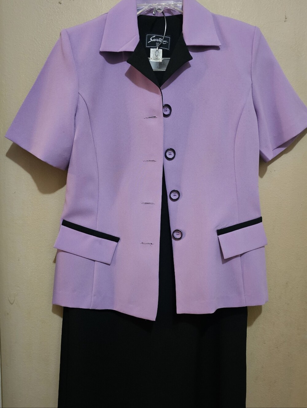 Lilac 2pc Suit W/ Slit On Side!!